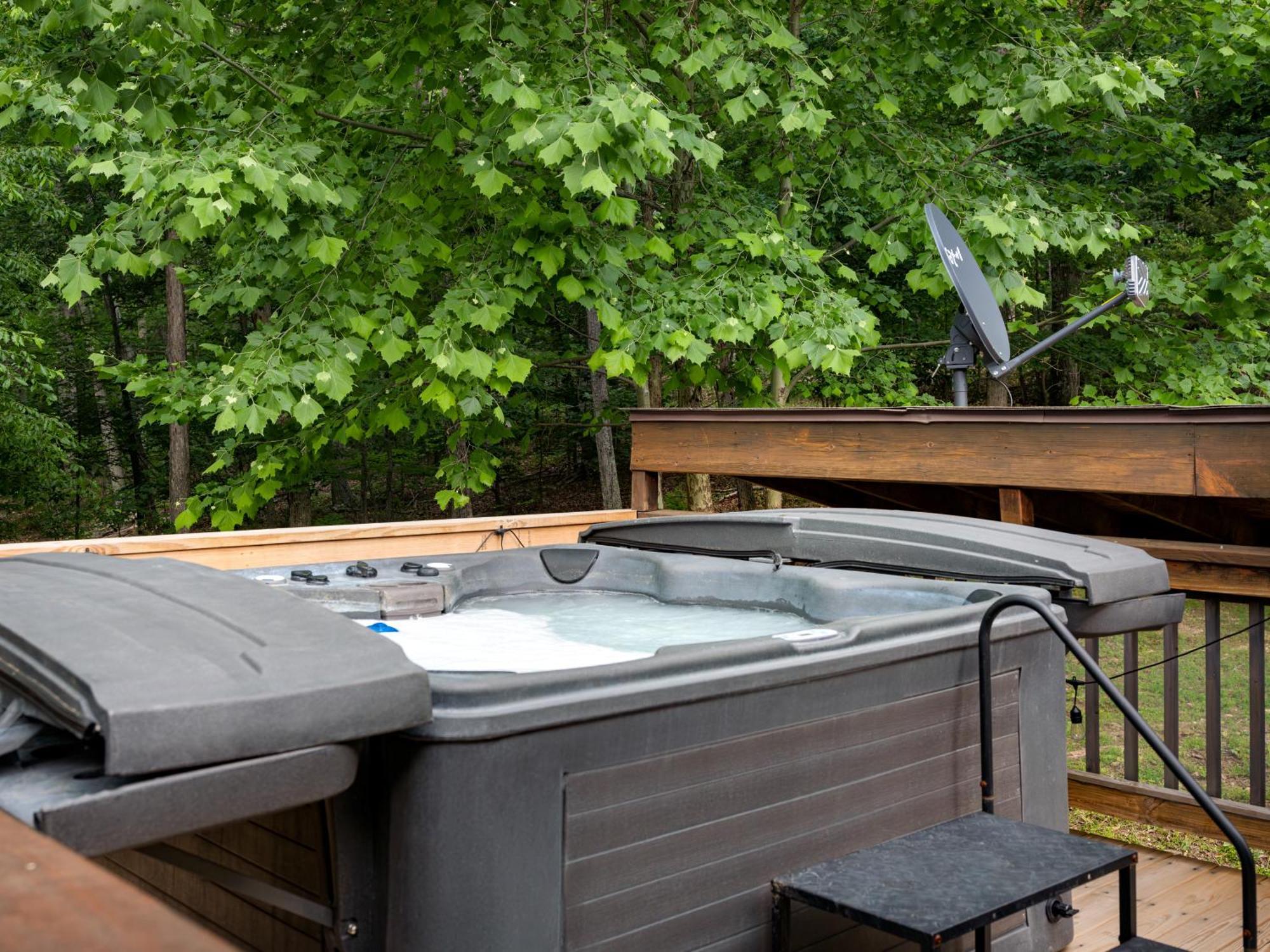 Shenandoah Dog Friendly Cabin With River Access, Hot Tub, Fire Pit, Bbq, Outdoor Dining Eksteriør billede