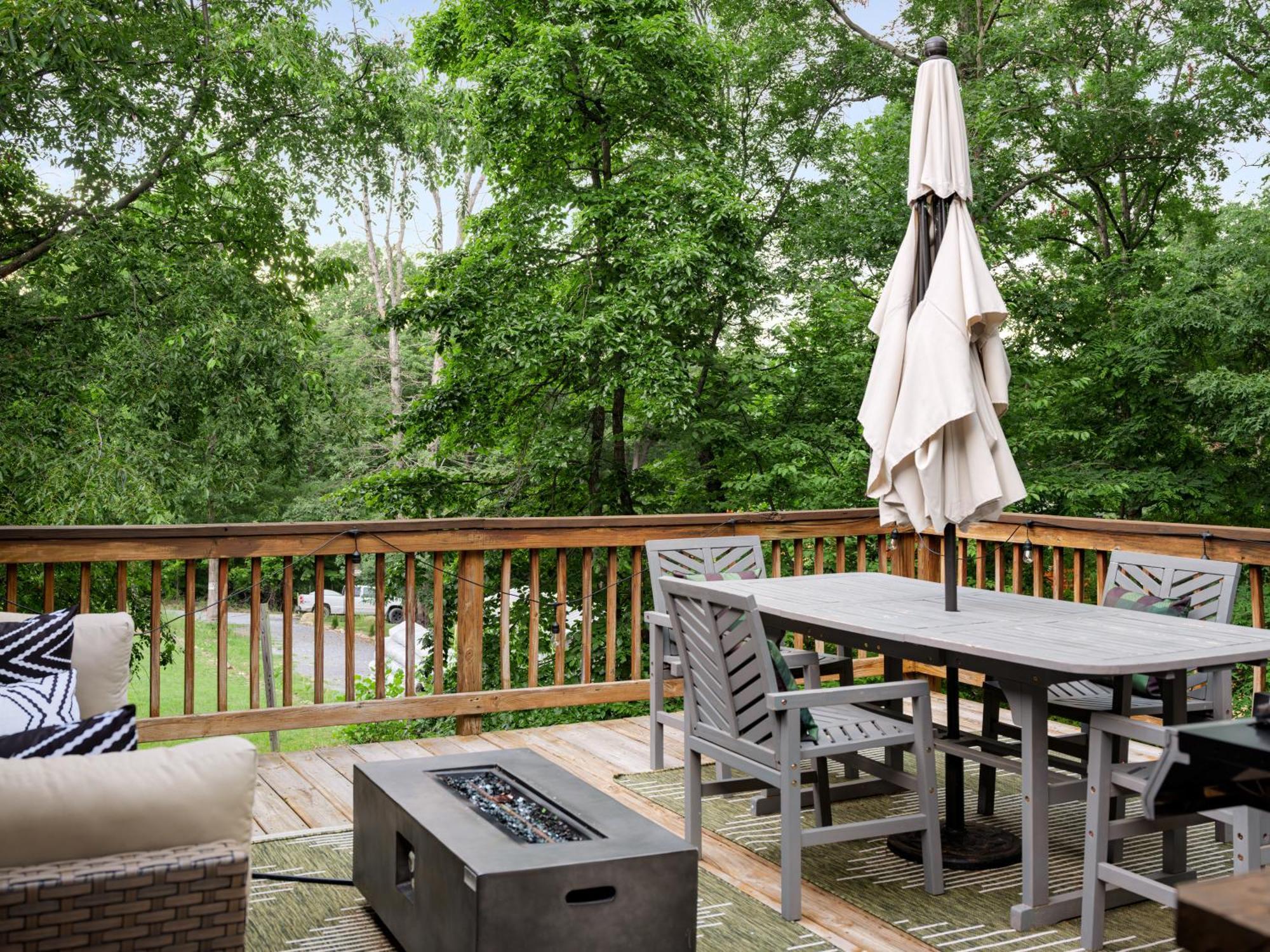 Shenandoah Dog Friendly Cabin With River Access, Hot Tub, Fire Pit, Bbq, Outdoor Dining Eksteriør billede