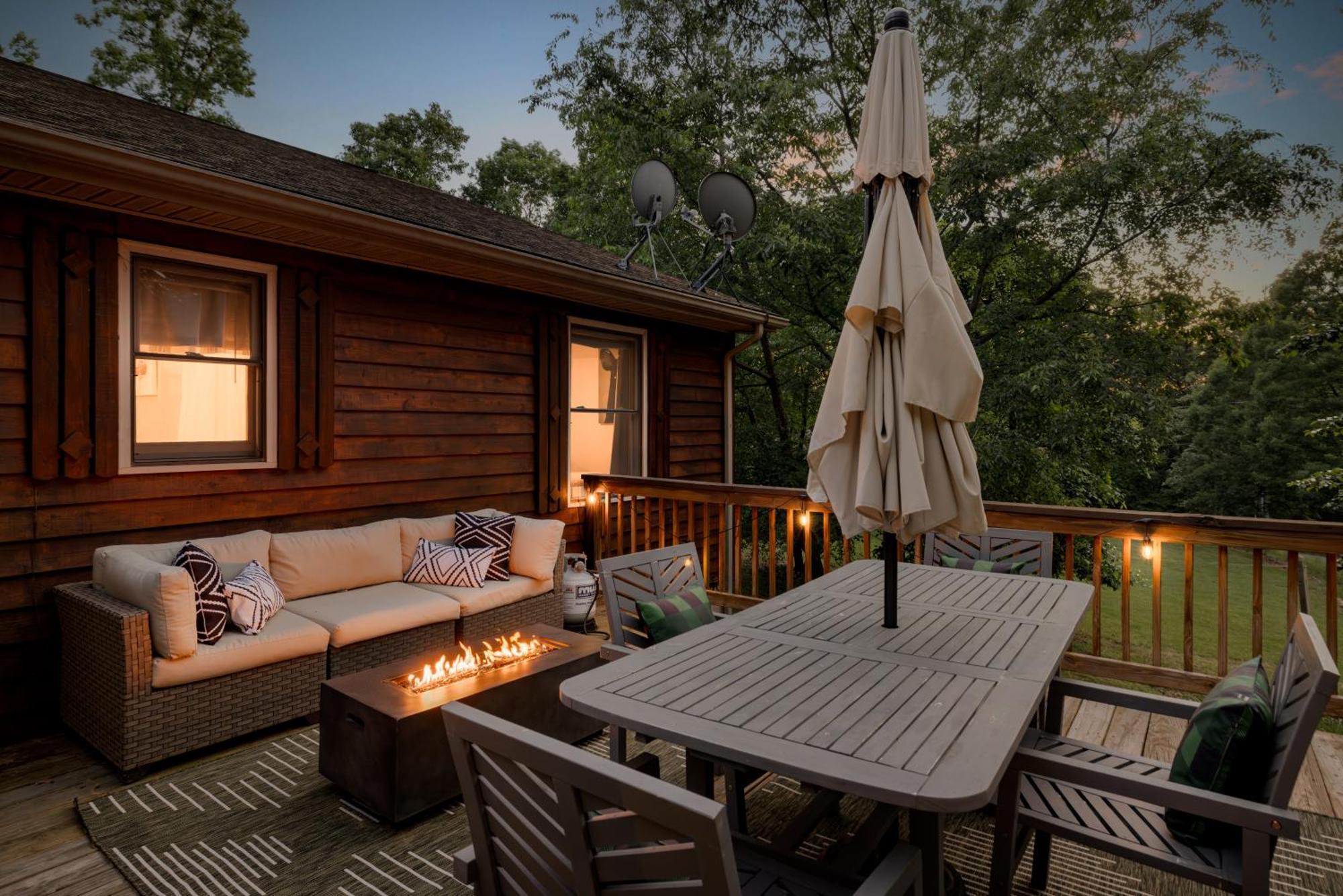 Shenandoah Dog Friendly Cabin With River Access, Hot Tub, Fire Pit, Bbq, Outdoor Dining Eksteriør billede